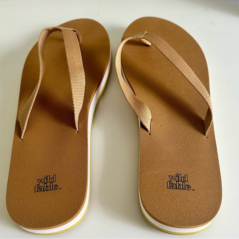 Wild Fable Pink Mustard Tan Flip Flops Size 10 - Picture 2 of 5